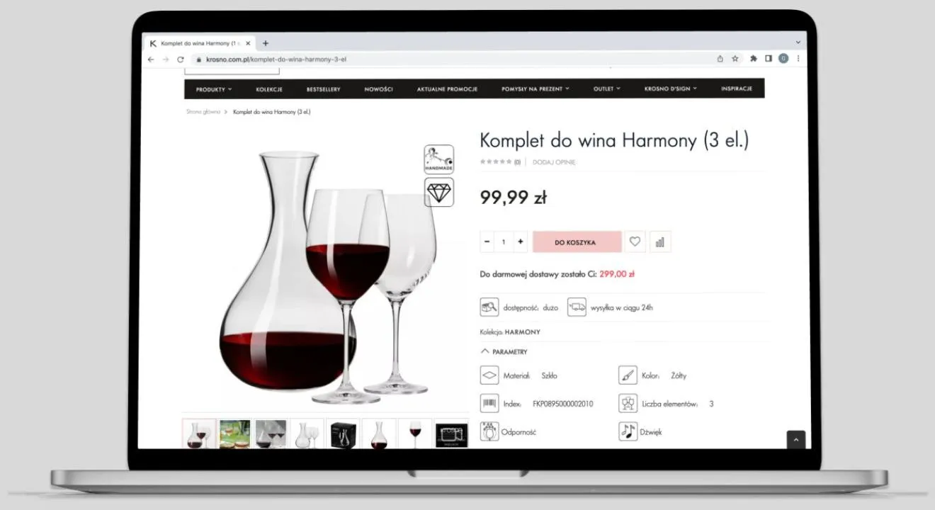 The “Komplet do wina Harmony (3 el.)” bundle page in the Krosno store on a laptop and a phone: its own photograph of the composition, a price of 99.99 zł, an add-to-basket button and parameters including the number of items.